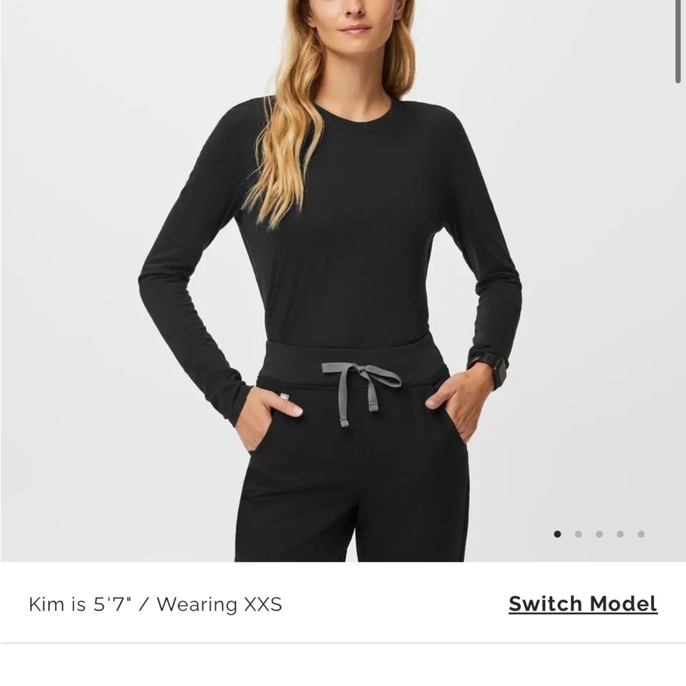 Figs Black Fitted Long Sleeve Tee